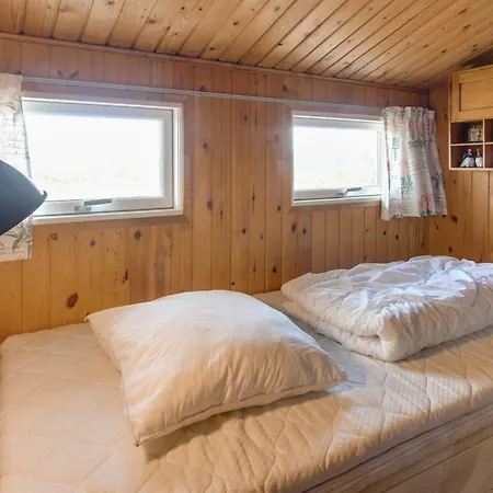 Ami - 200m From The Sea By Interhome Feriehus